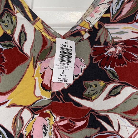 Torrid Challis Stitch Detail Floral Tank Size 1 - Picture 2 of 6
